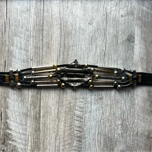 VTG Leatherock Leather & Metal 90s Western Rock Rare Belt!! display picture 2